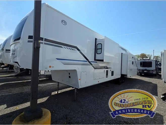 2026 Forest River Cherokee Arctic Wolf 38LEAHG - Photo 2