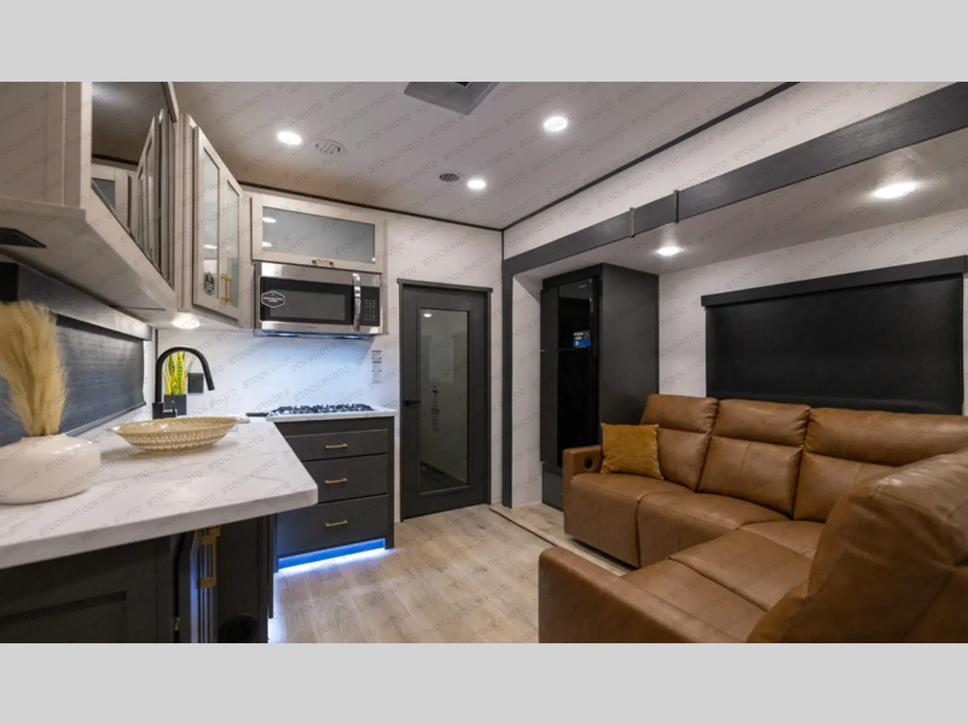 2027 Forest River RV XLR Boost 3012BX - Photo 4