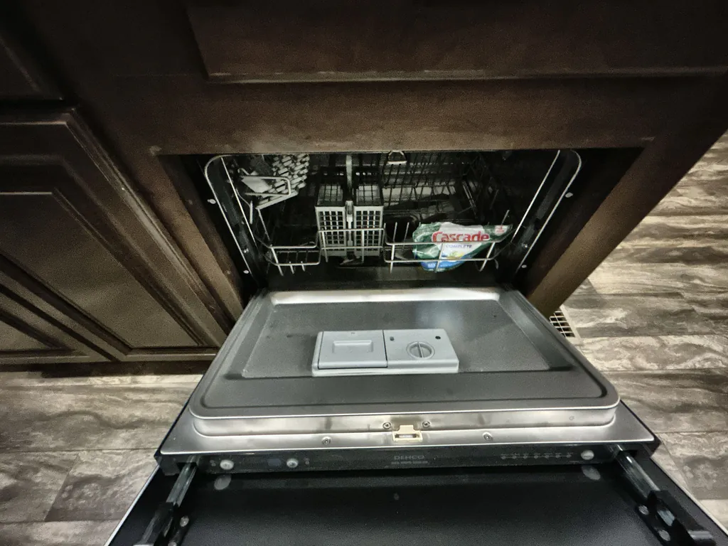 2019 Forest River Cedar Creek Champagne Edition 38EL, Photos photo 21