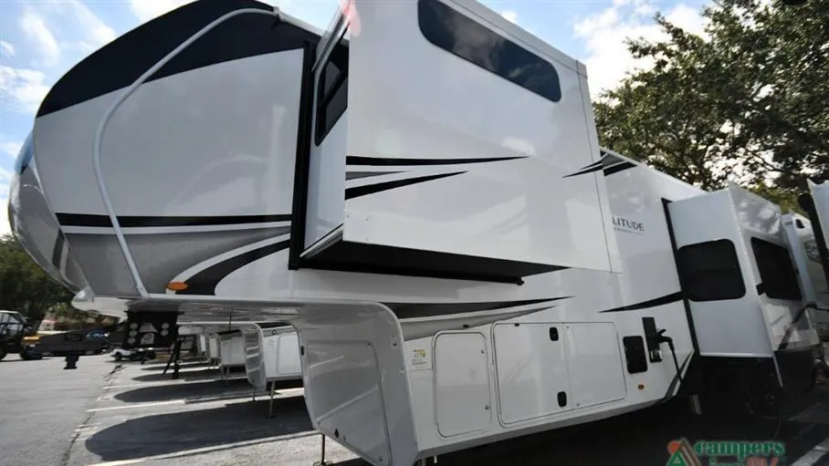 2027 Grand Design Solitude 390RK - Photo 4