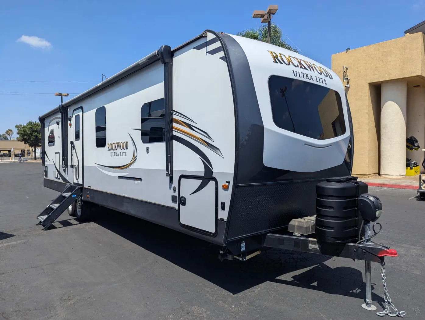 2021 Forest River Rockwood Ultra Lite 2902SW - Photo 2