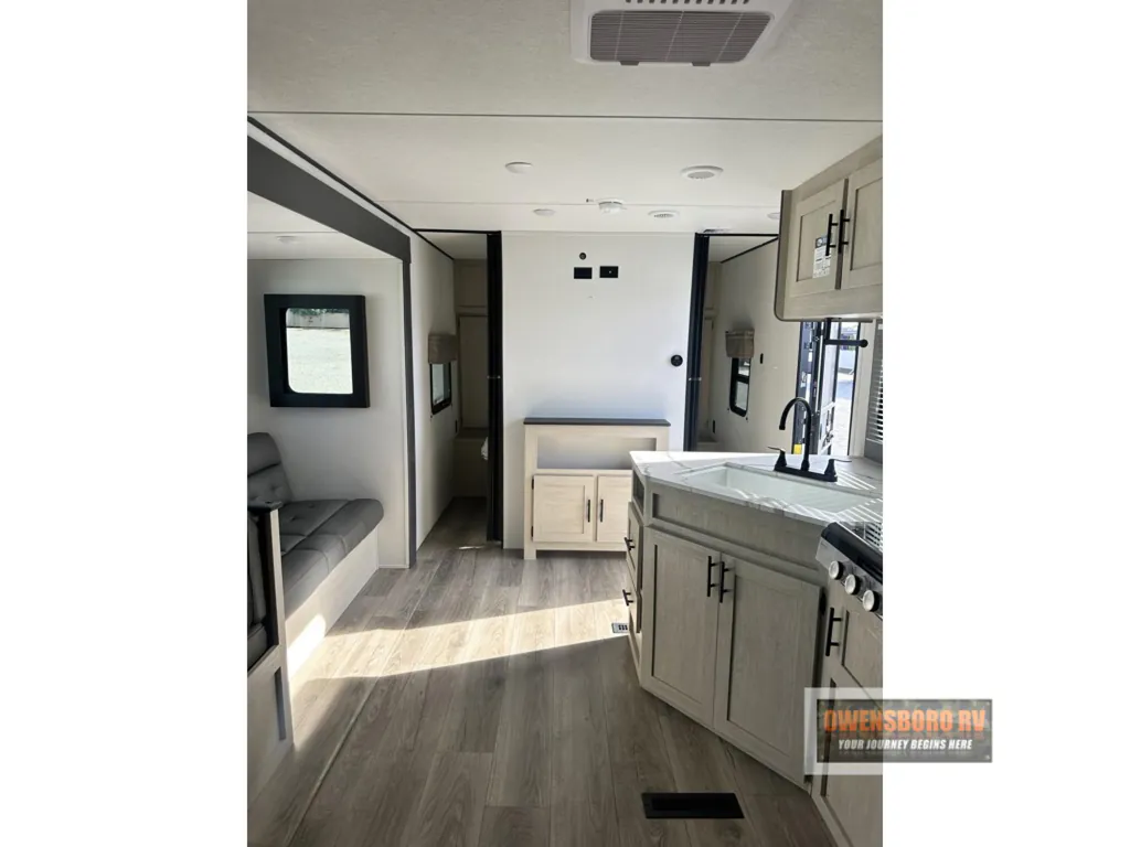 2026 Shasta RVs i-5 Edition 532BEDS, Photos photo 12