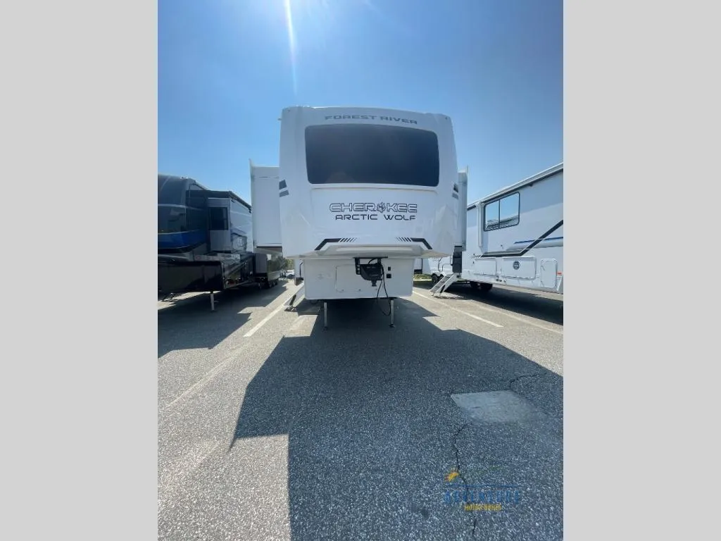 2026 Forest River Cherokee Arctic Wolf 3950SUITE - Photo 4