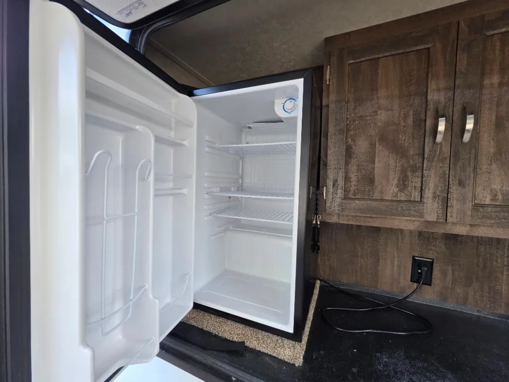 2018 Forest River Vibe 308BHS, Photos photo 11