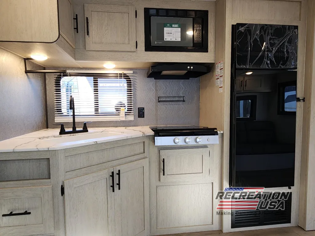 2026 Shasta RVs i-5 Edition 533BH, Photos photo 15