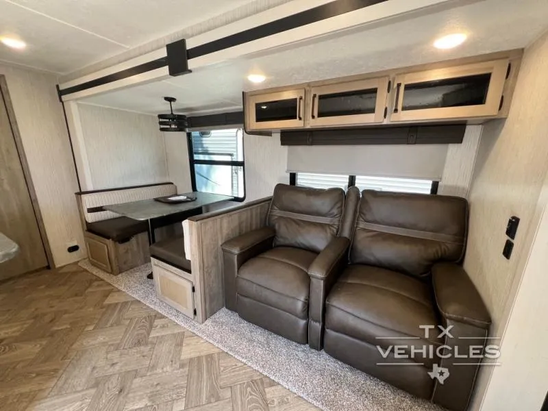 2022 Palomino Puma 32BHFS - Photo 4