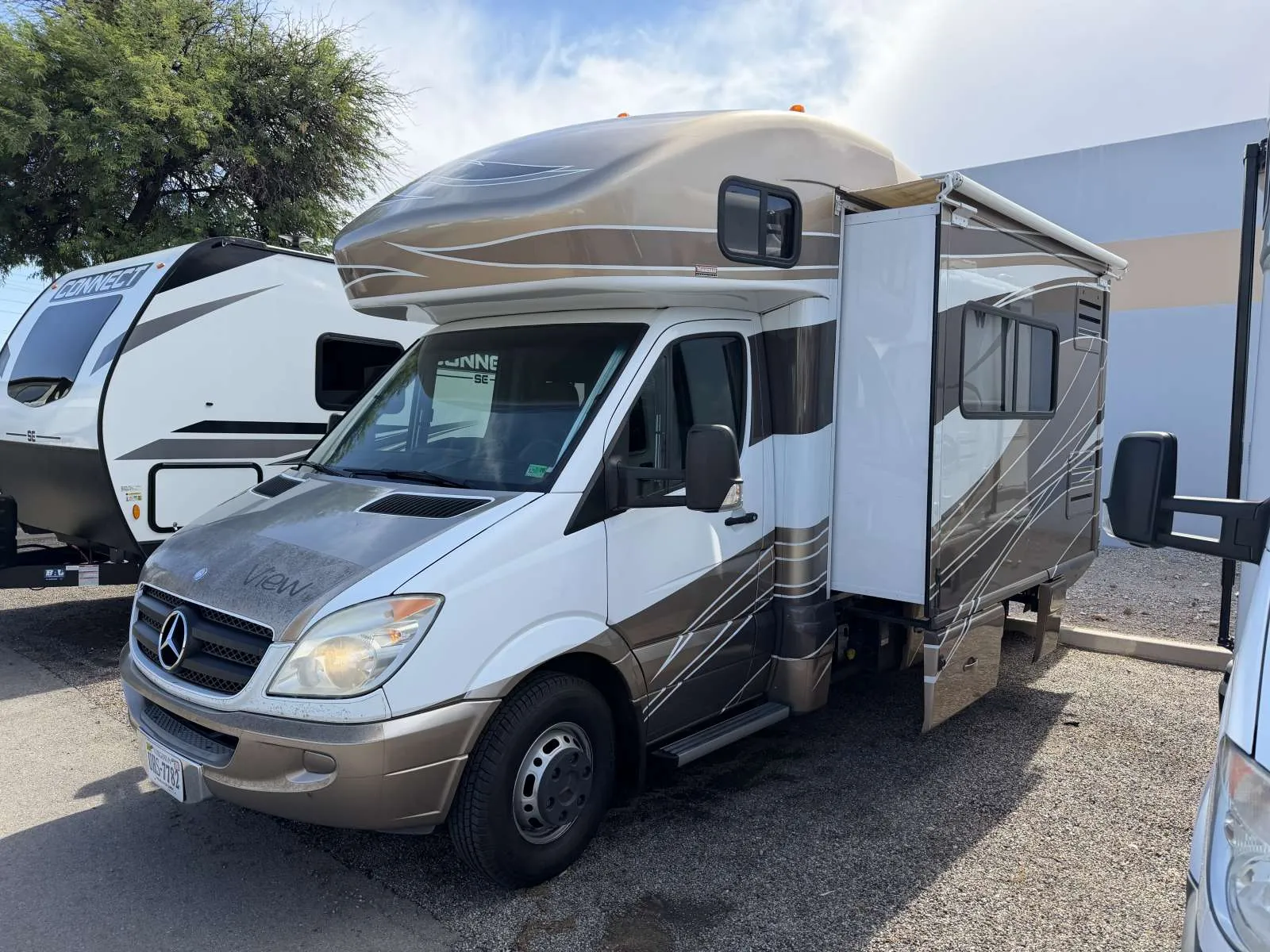 2011 Winnebago View 24J - Photo 3