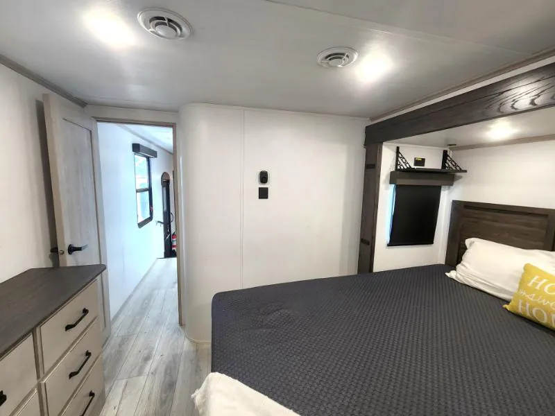 2024 Keystone Montana High Country 385BR, Photos photo 43