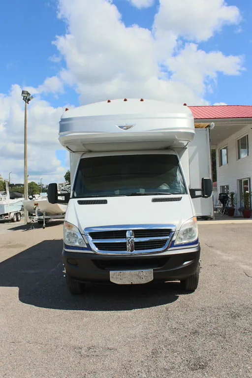 2010 Fleetwood Pulse 24D - Photo 4