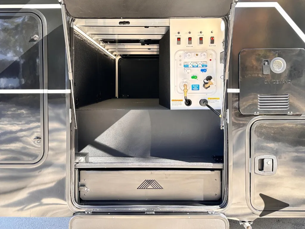 2026 Brinkley Model G 4100, Photos photo 28