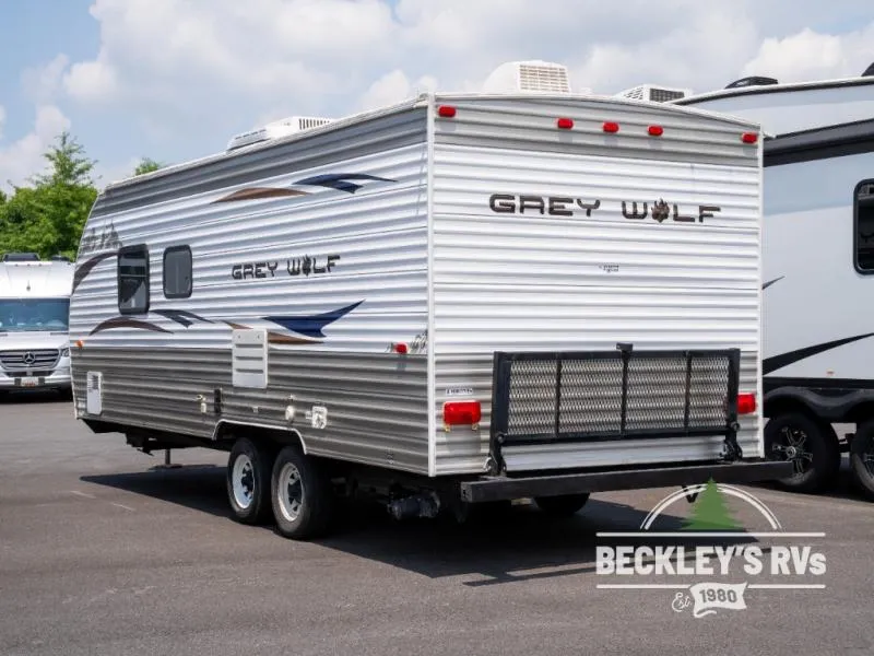 2011 Forest River RV Cherokee Grey Wolf 22BH - Photo 2