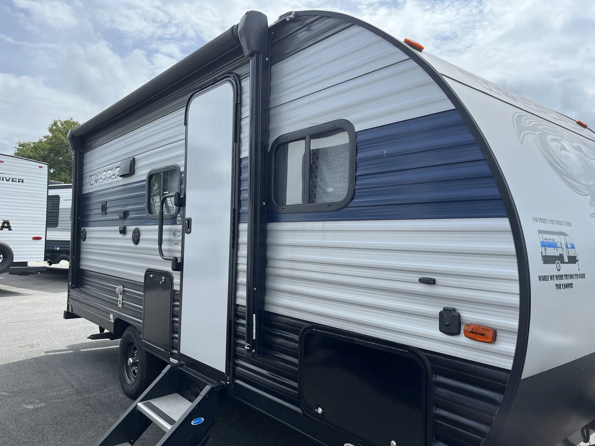2020 Forest River Cherokee Wolf Pup 16BHS — campside