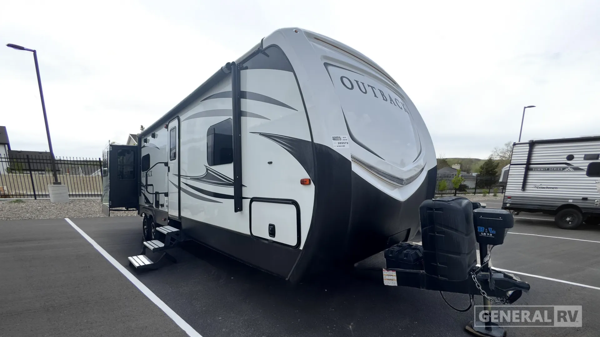 2018 Keystone Outback 298RE - Photo 2