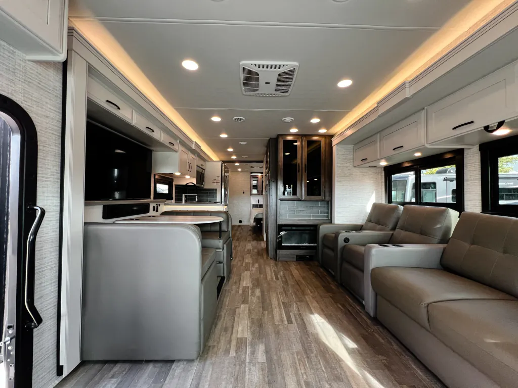 2025 Entegra Coach Vision XL 36C, Photos photo 5