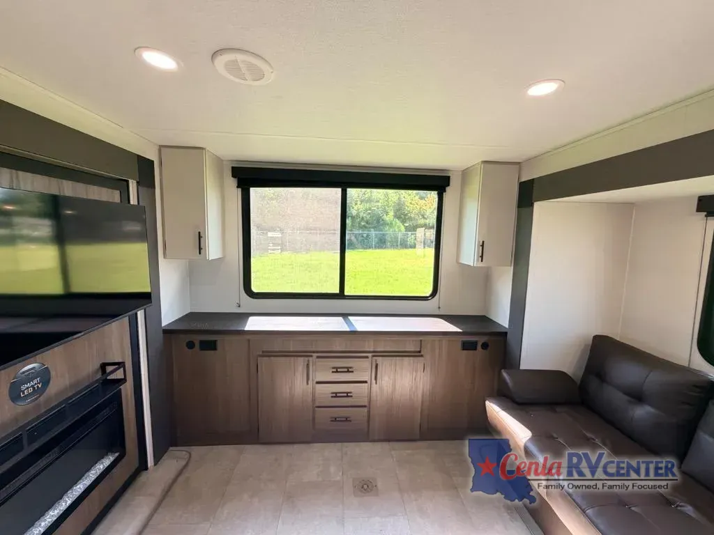 2027 Forest River Tracer 286RL, Photos photo 5