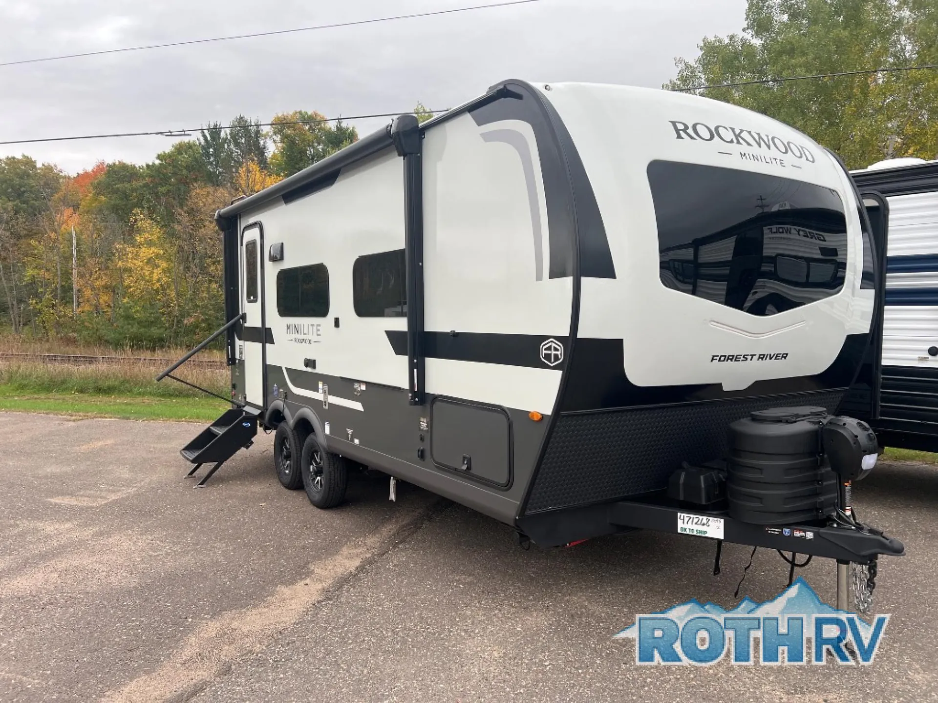 2027 Forest River Rockwood Mini Lite 2109S