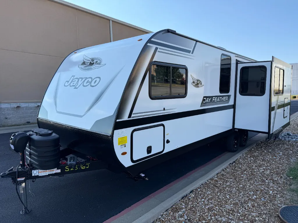 2027 Jayco Jay Feather 23RK - Photo 4