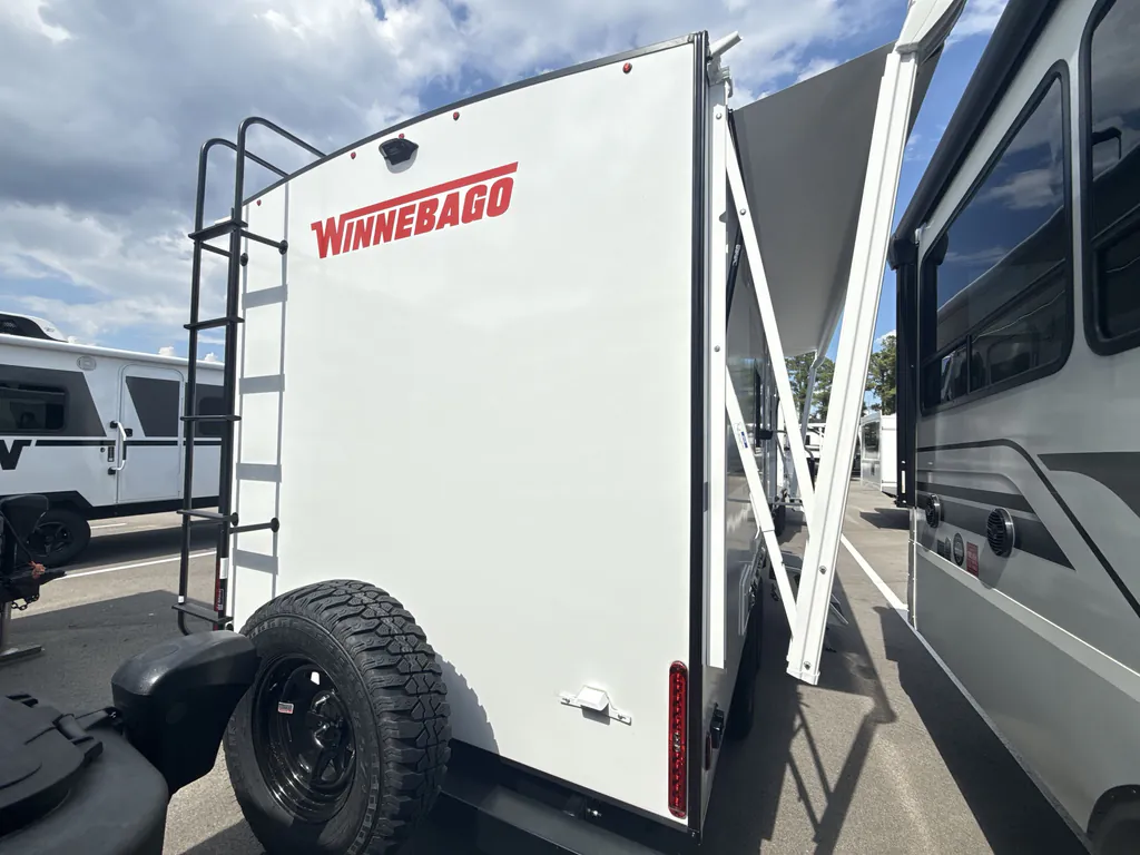 2027 Winnebago Micro Minnie 2108DS, Photos photo 7