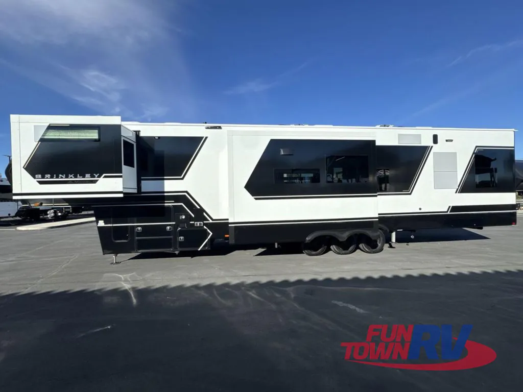 2026 Brinkley Model G 4170, Photos photo 5