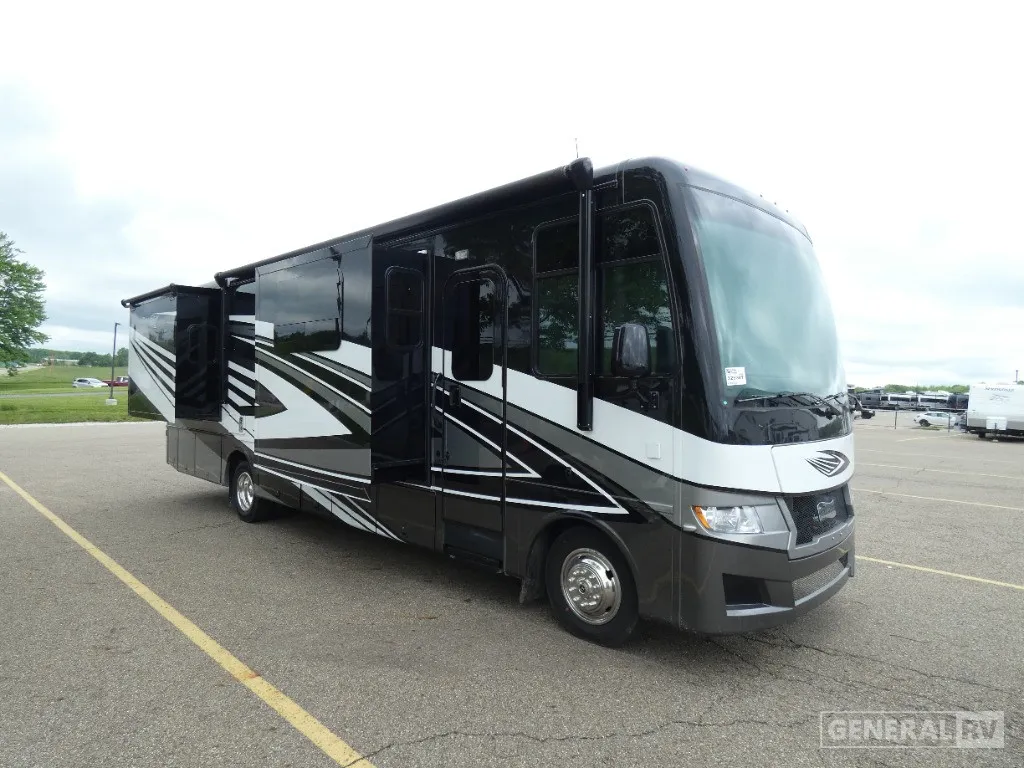 2025 Newmar Bay Star 3225 - Photo 2