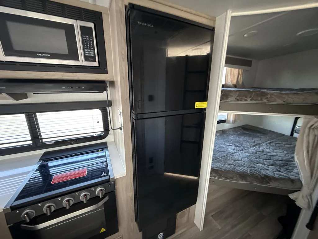 2024 Forest River Flagstaff Micro Lite 25BRDS, Photos photo 8