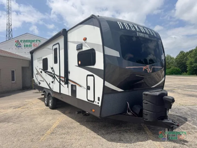 2021 Forest River Rockwood Signature Ultra Lite 8263MBR - Photo 2