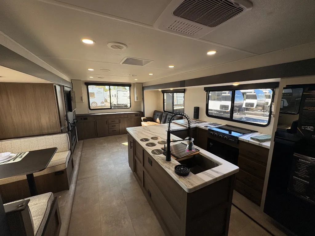 2027 Forest River Tracer 286RL, Photos photo 8