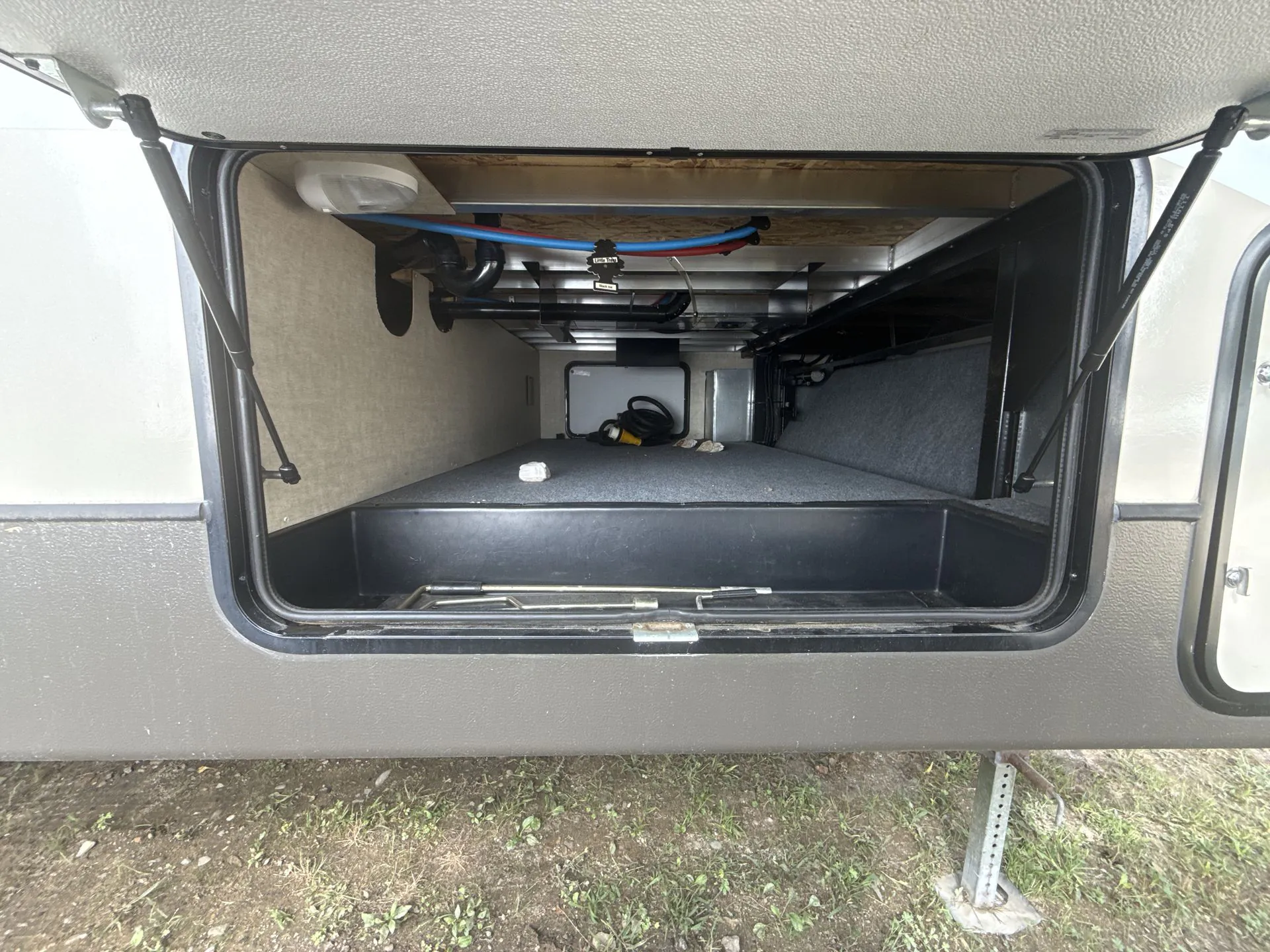 2014 Keystone Sprinter 269FWRLS - Photo 3