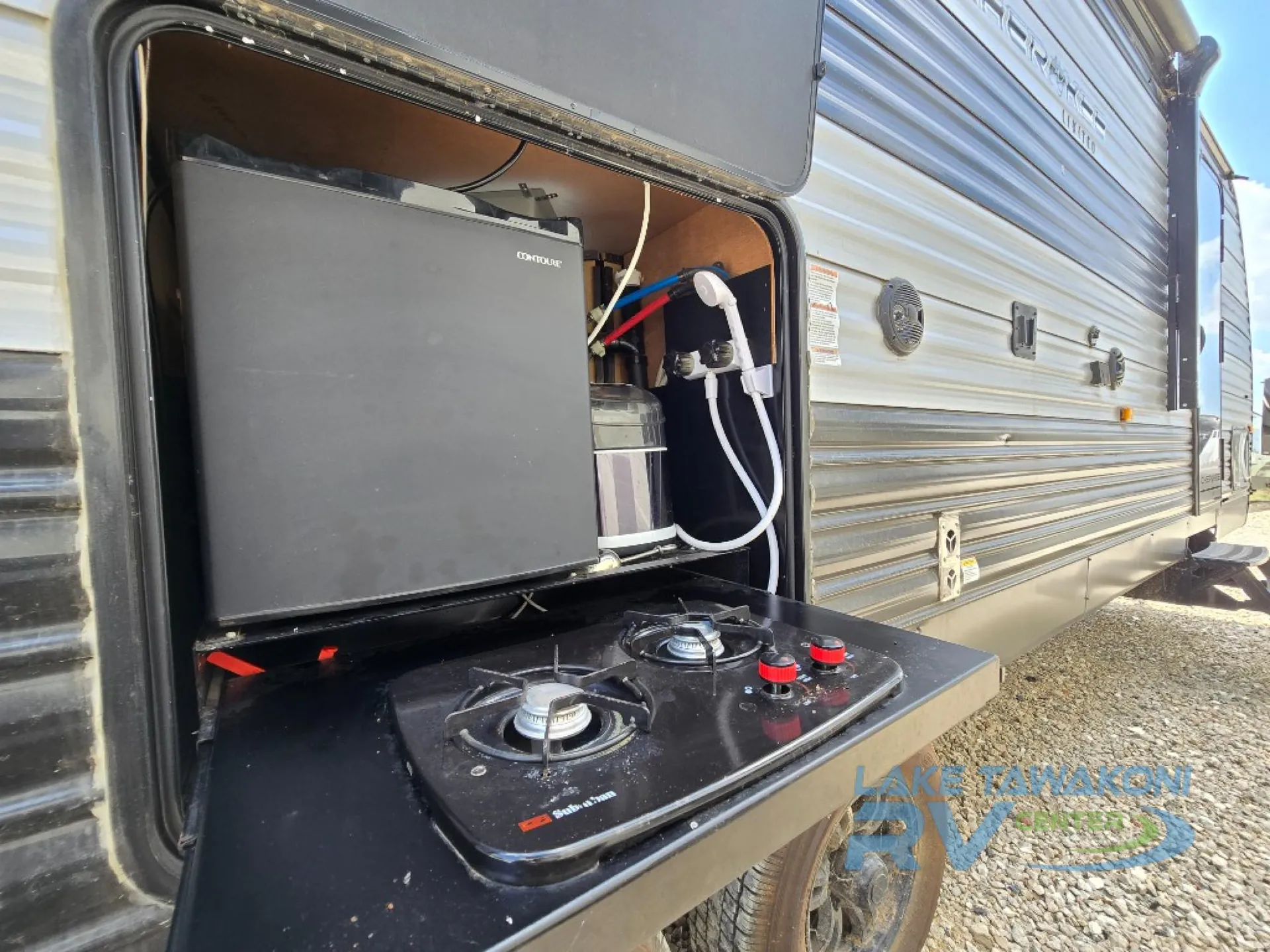 2022 Forest River Cherokee Grey Wolf 26DBH — Photo 5