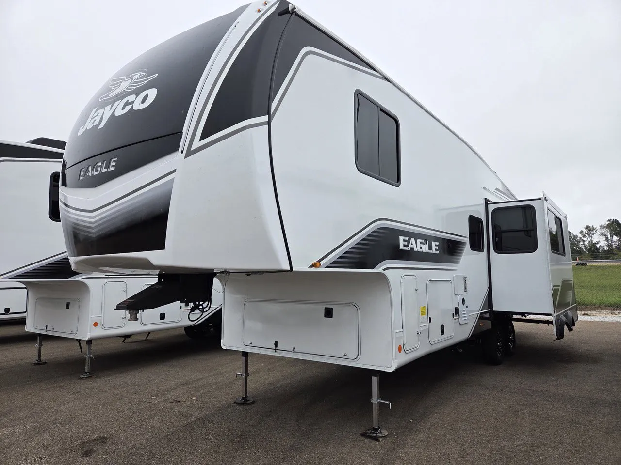 2026 Jayco Eagle HT 29DDB - Photo 3