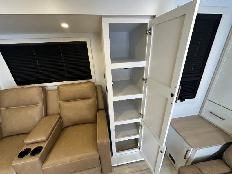 2026 Brinkley Model Ix 20X, Photos photo 9