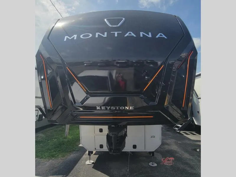 2026 Keystone RV Montana 3900RK - Photo 2