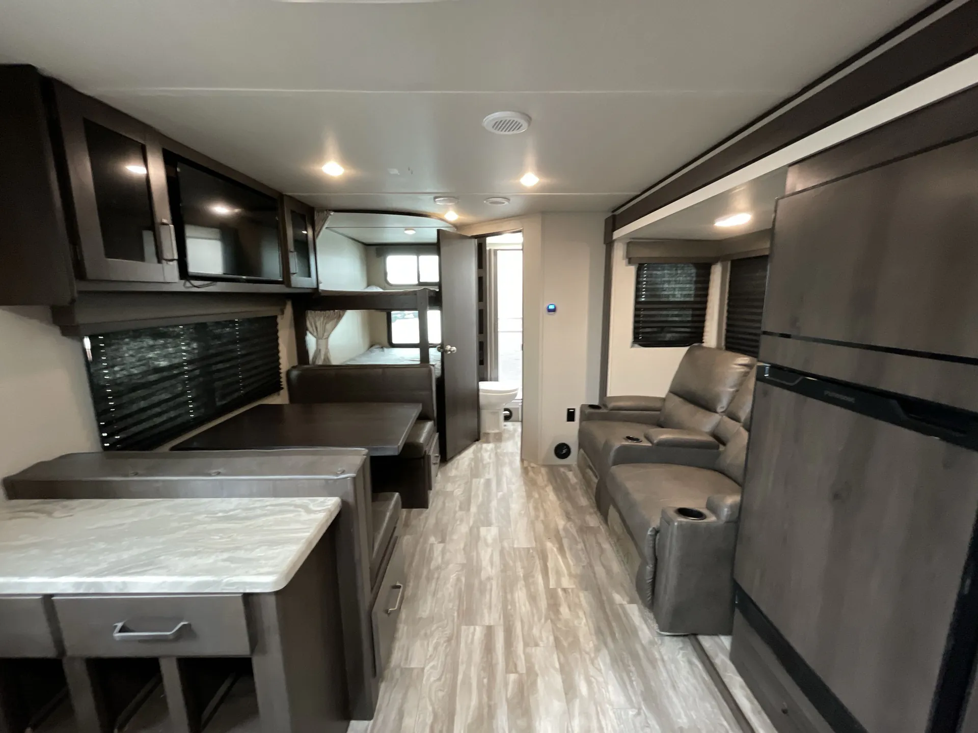 2022 Grand Design Transcend Xplor 261BH — living area main