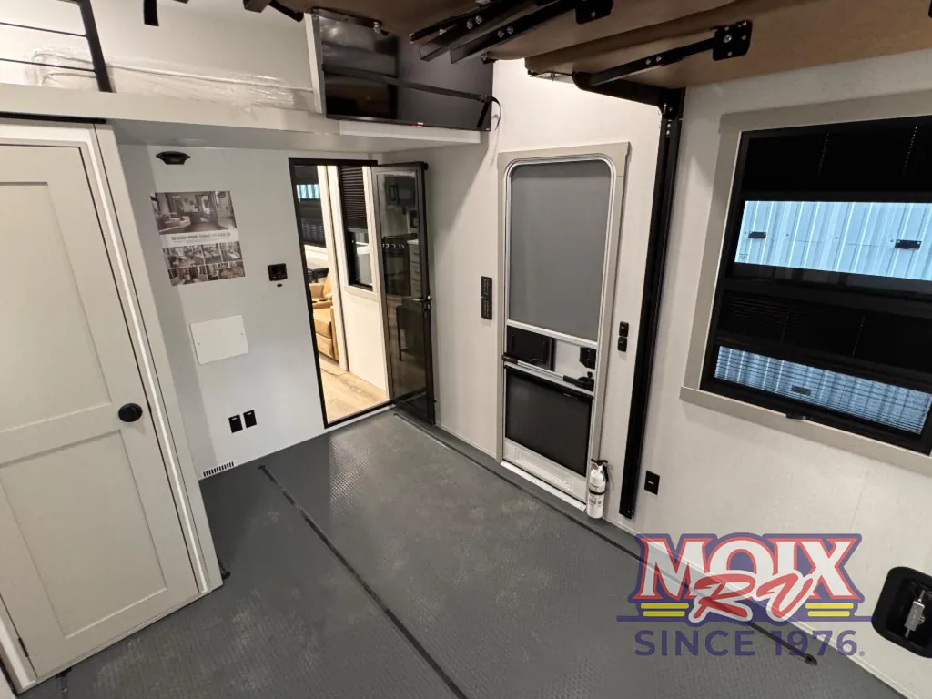 2026 Brinkley Model G 4100, Photos photo 66