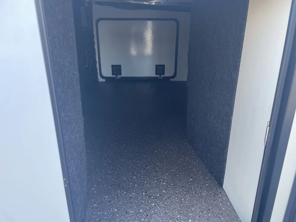 2023 Keystone Avalanche 390DS, Photos photo 21