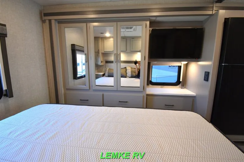2025 Thor Motor Coach Windsport 29L, Photos photo 17