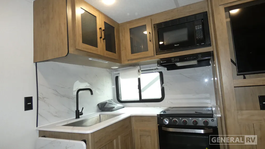 2024 Coachmen Freedom Express Ultra Lite 258BHS, Photos photo 6
