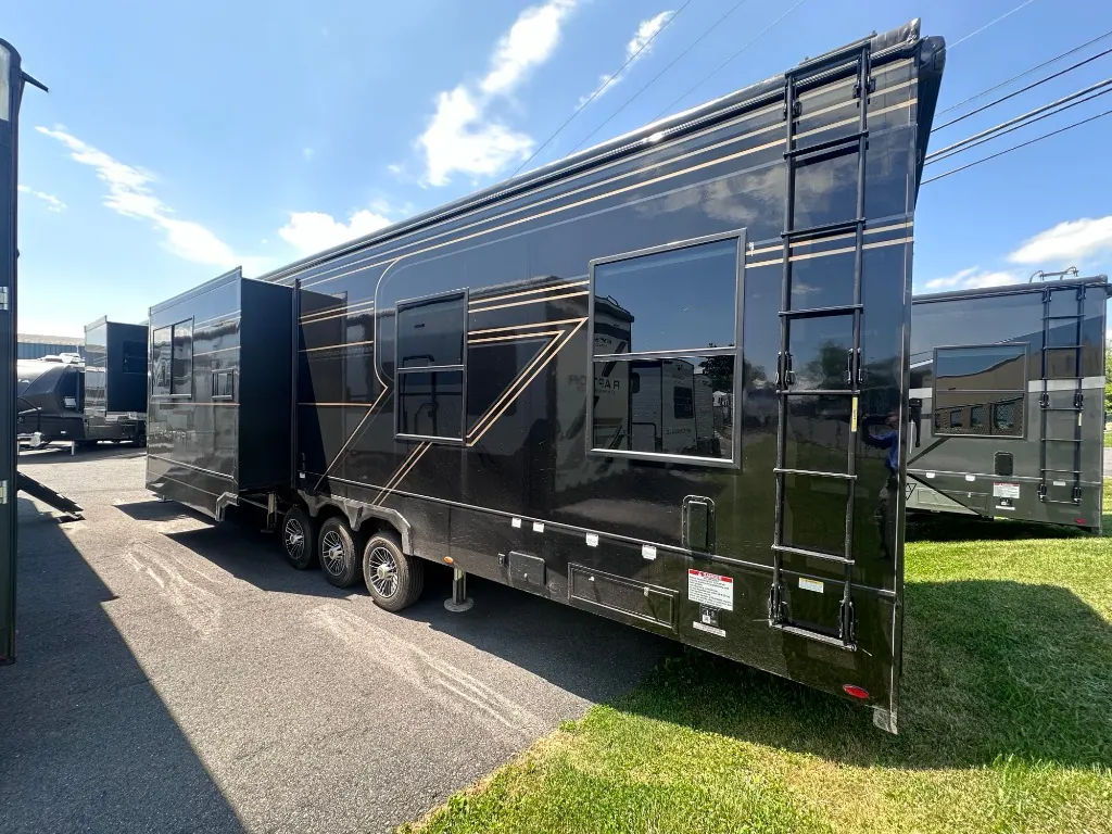 2026 Keystone Raptor 433, Photos photo 13