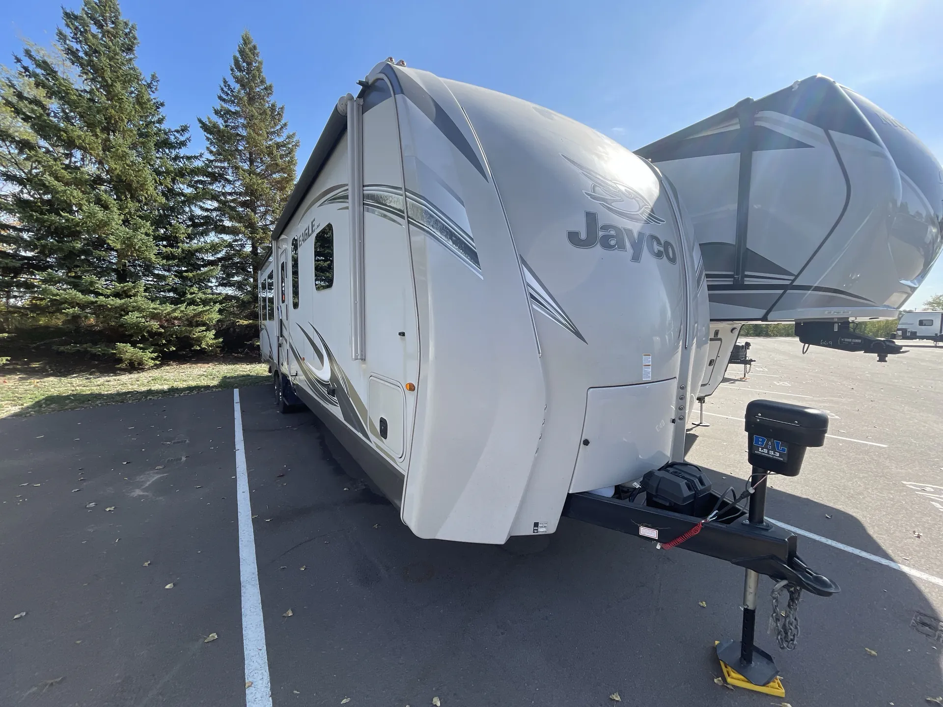 2017 Jayco Eagle 330RSTS - Photo 2