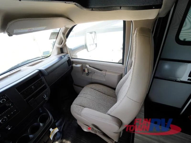 2026 Gulf Stream RV Yellowstone 6220LE - Photo 3