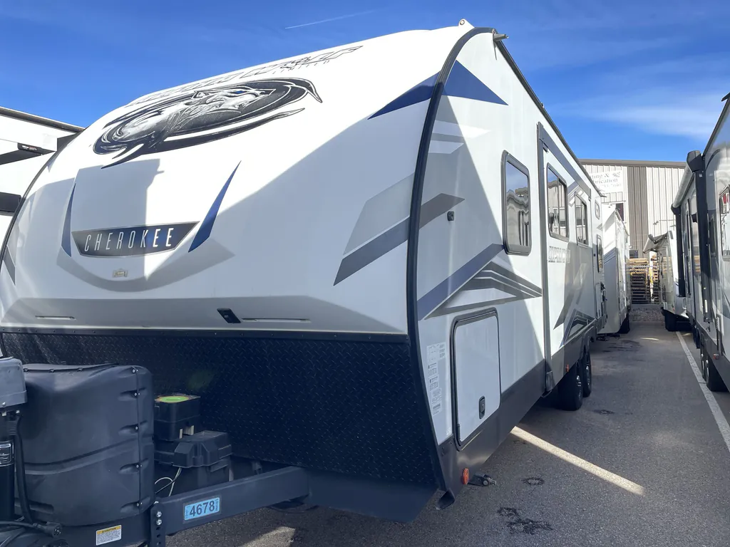 2022 Forest River Cherokee Alpha Wolf 26DBH-L, Photos photo 4