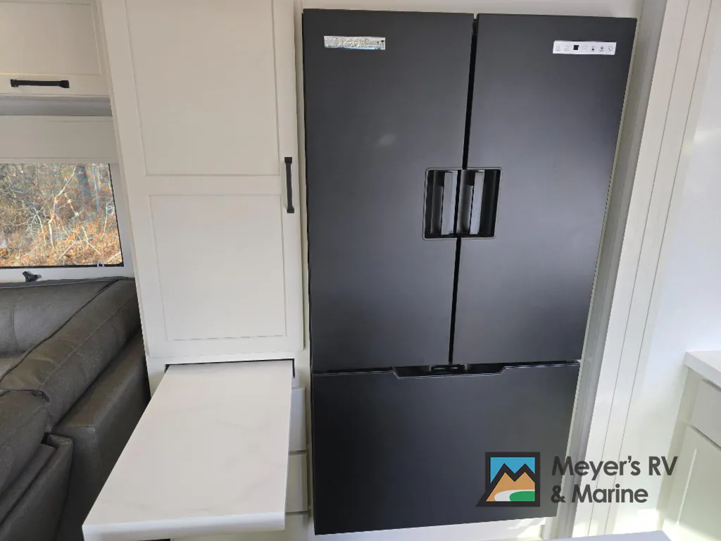 2026 Grand Design Momentum 399M, Photos photo 16