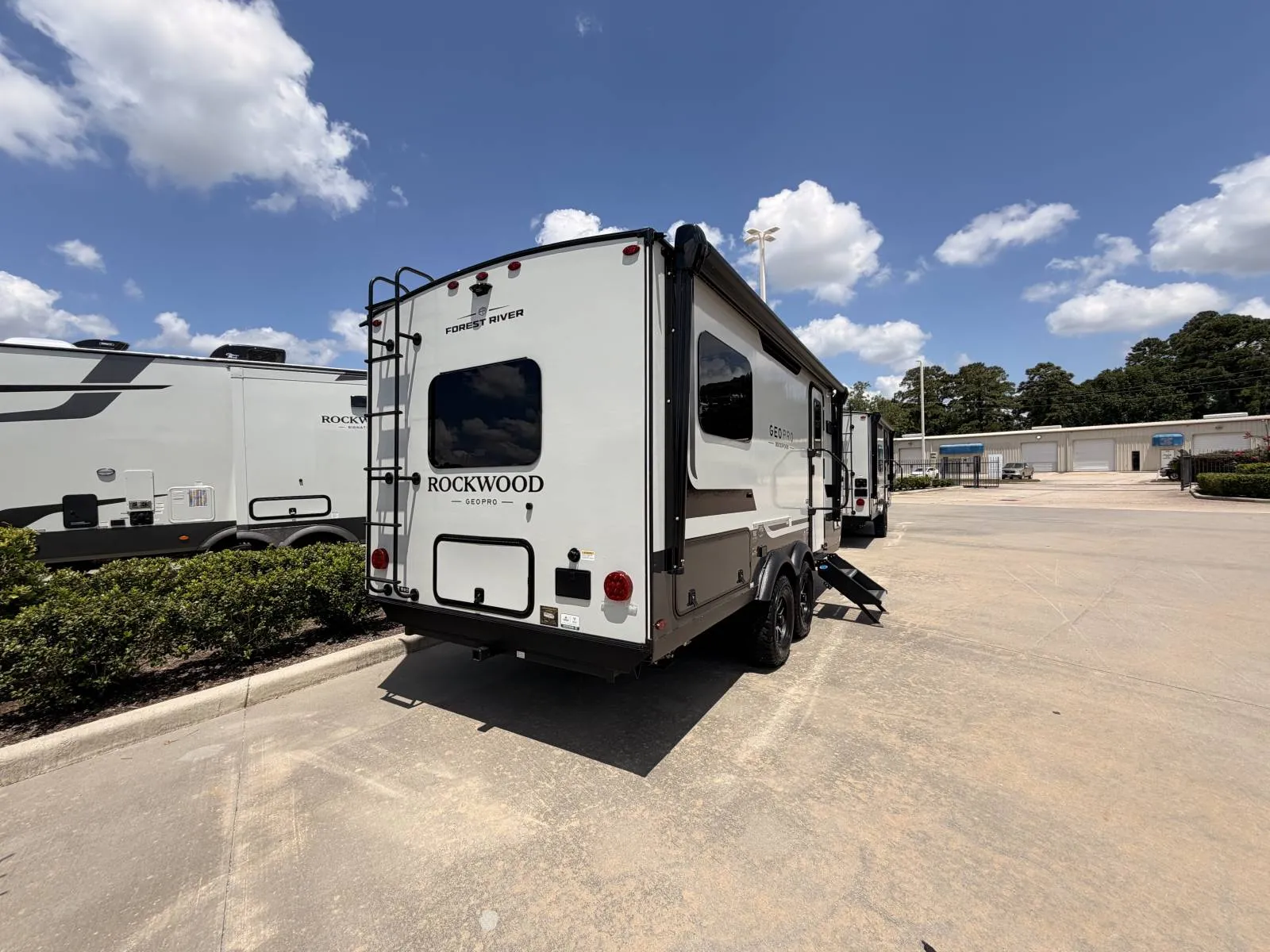 2027 Forest River ROCKWOOD GEO-PRO 20SFK - Photo 4