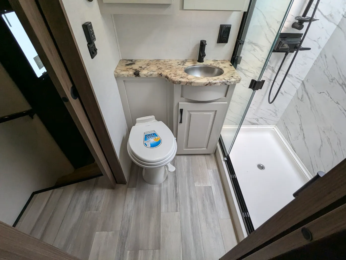 2024 Alliance RV Paradigm 395DS - Photo 4
