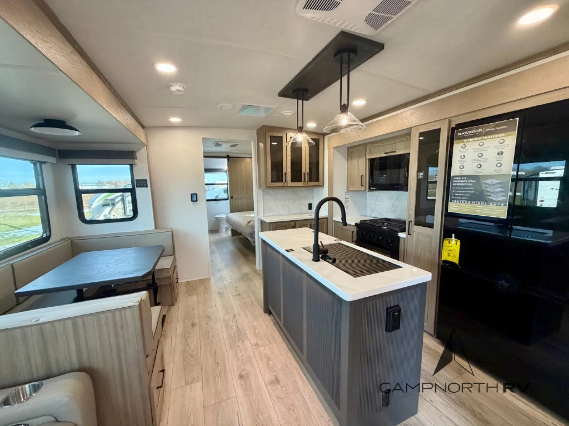 2026 Forest River Rockwood Signature 8421DB - Photo 4