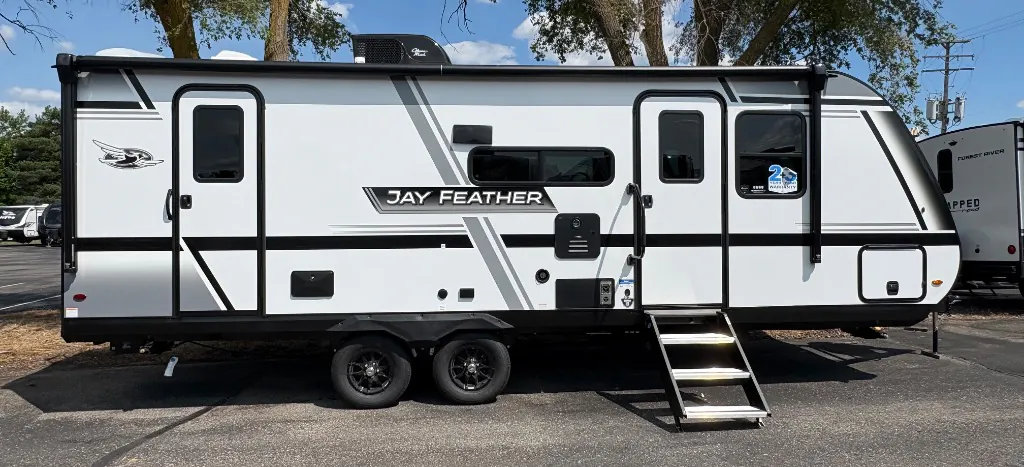 2027 Jayco Jay Feather 23MBD - Photo 2