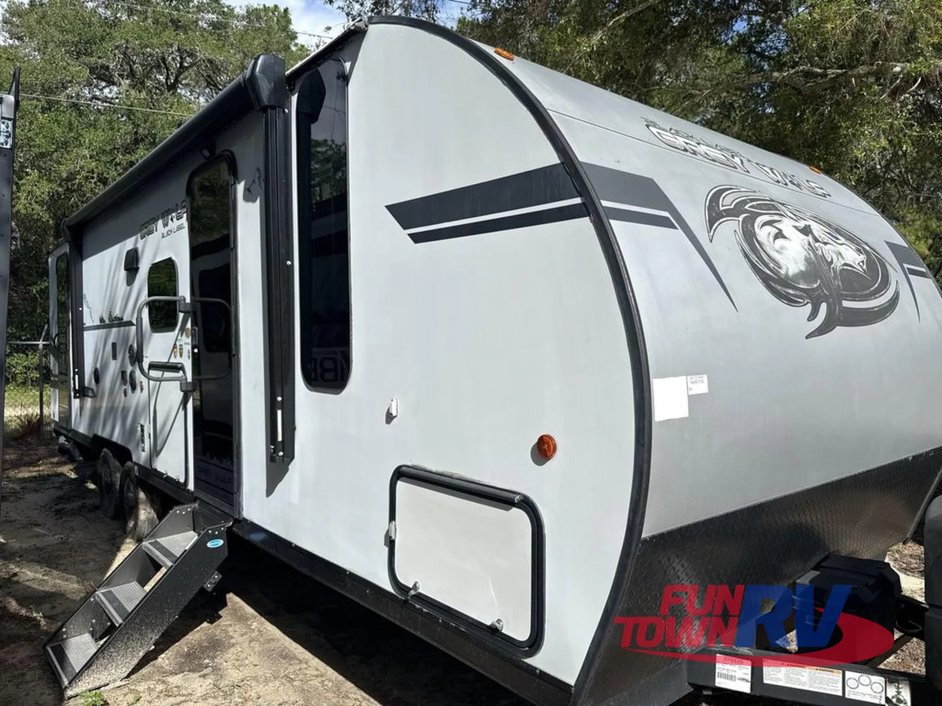 2021 Forest River Cherokee Grey Wolf Black Label 26DBHBL - Photo 3