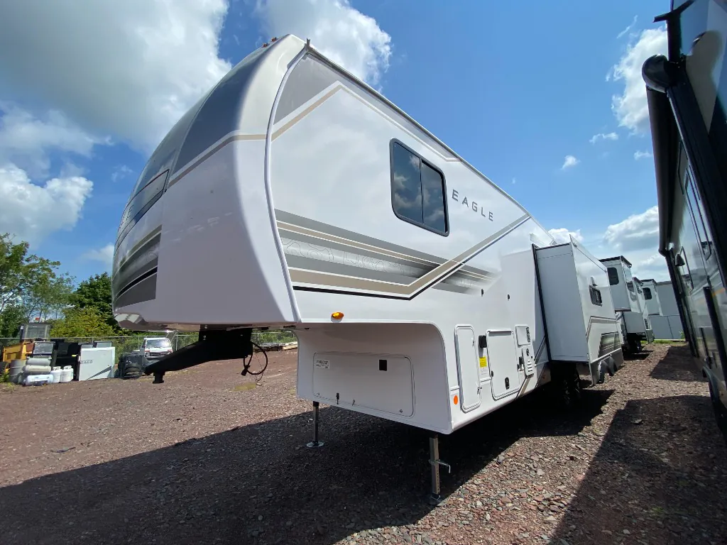 2027 Jayco Eagle 29RLC - Photo 2