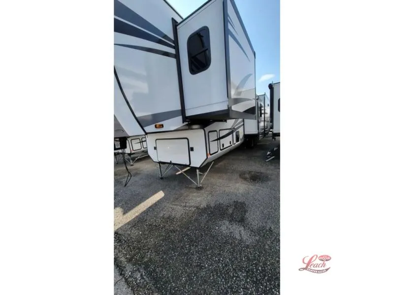 2023 Highland Ridge Open Range 371MBH - Photo 3