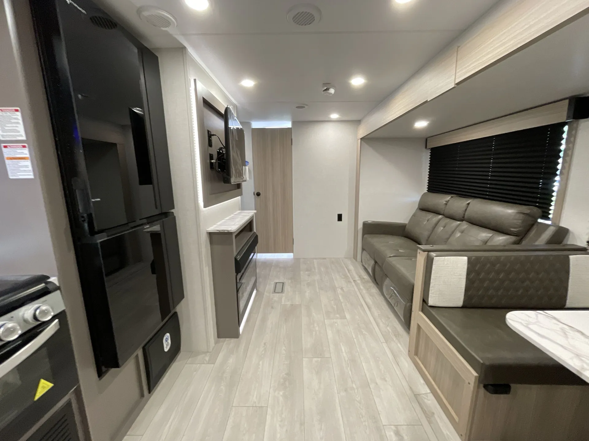 2026 K-Z Rv Sportsmen Se 292RBKSE — living area main